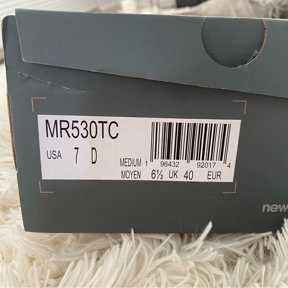 ❌SOLD❌ NWT New Balance 530 White Light Gold Black Men’s 7 | EU 40 | Women’s 8.5 - Picture 8 of 15